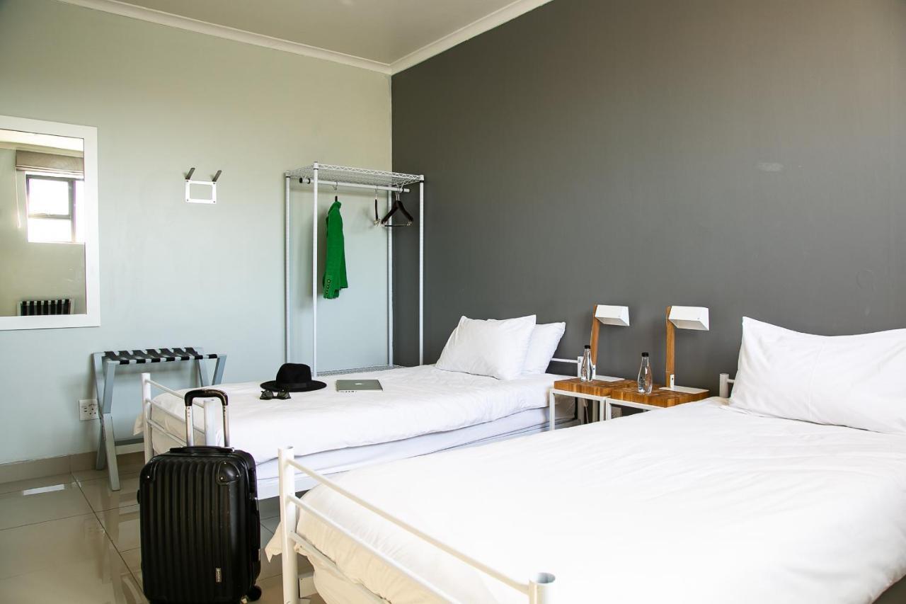 Zzzone Boutique Hostel Hermanus Buitenkant foto