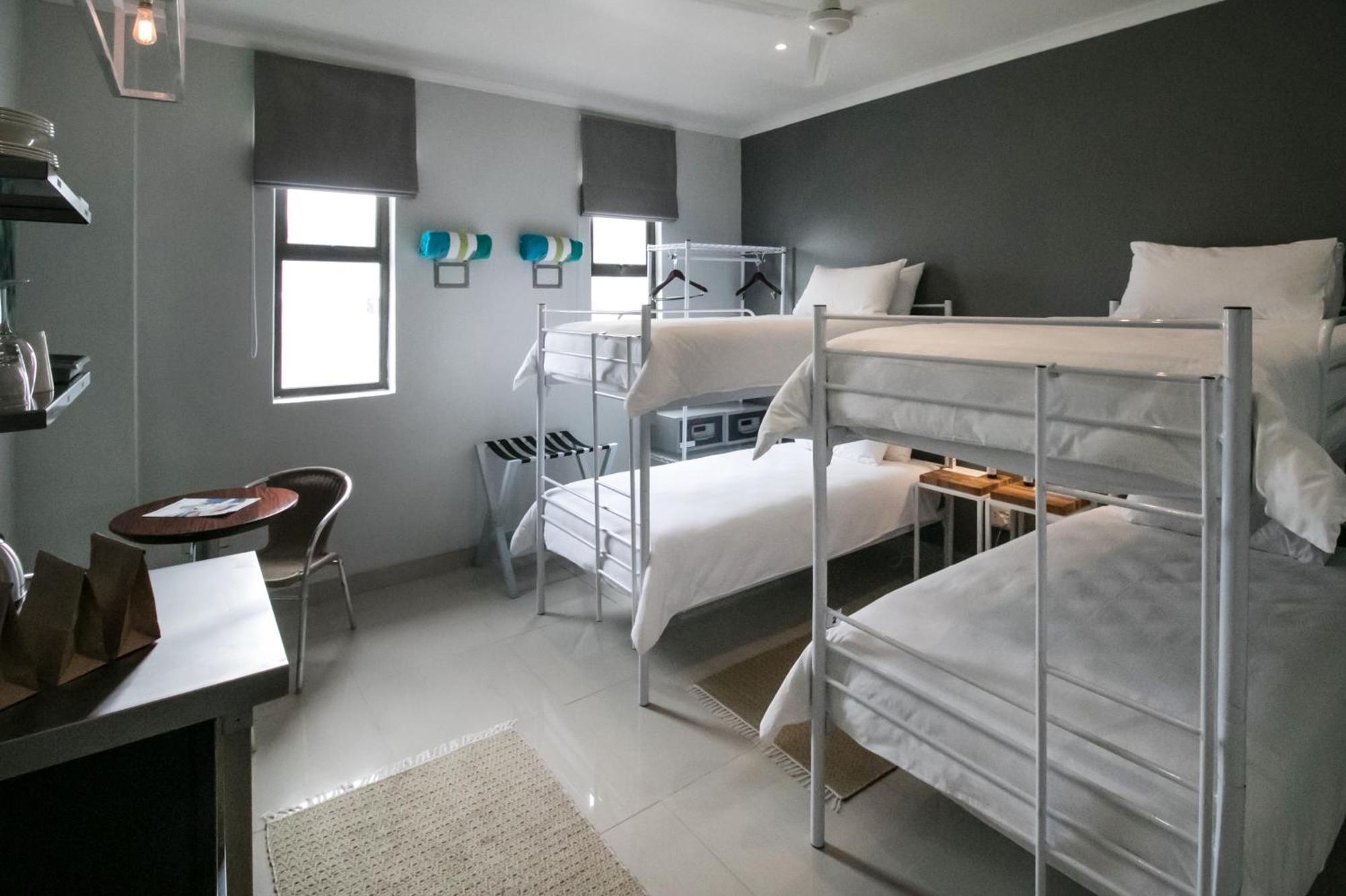 Zzzone Boutique Hostel Hermanus Buitenkant foto