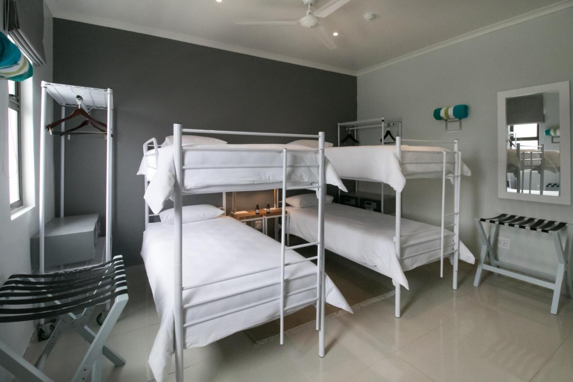 Zzzone Boutique Hostel Hermanus Buitenkant foto